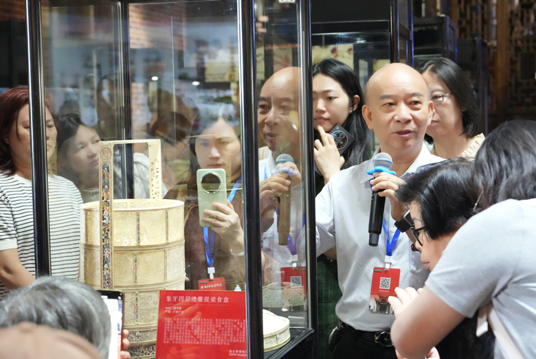 a-decade-of-heritage-echoing-through-time-10th-anniversary-treasured-collections-exhibition_(12).jpg